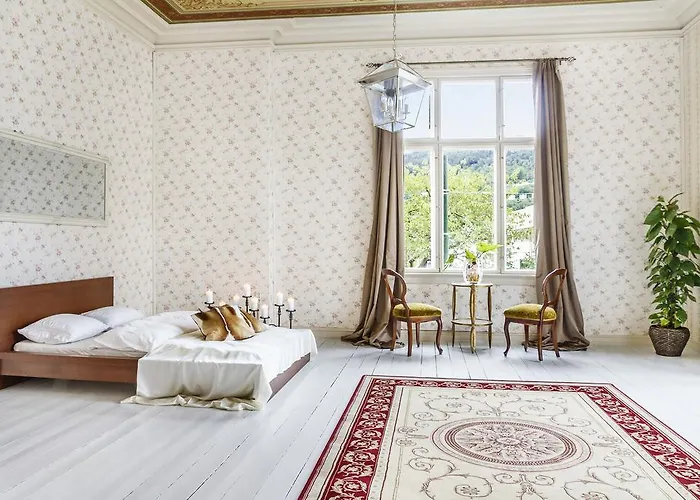 Karine * Μπέργκεν